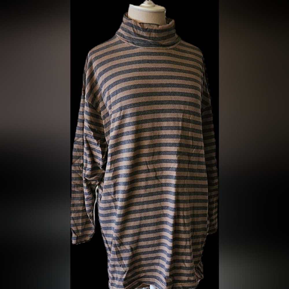 Moda International Long Sleeve Striped Turtle Neck